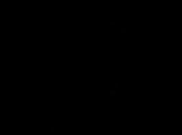 شانيل بريستون في جوارب سوداء.